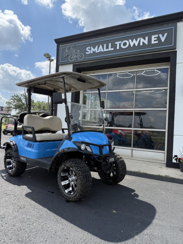 Used 2019 Yamaha 4 passenger electric golf cart blue with lithium battery