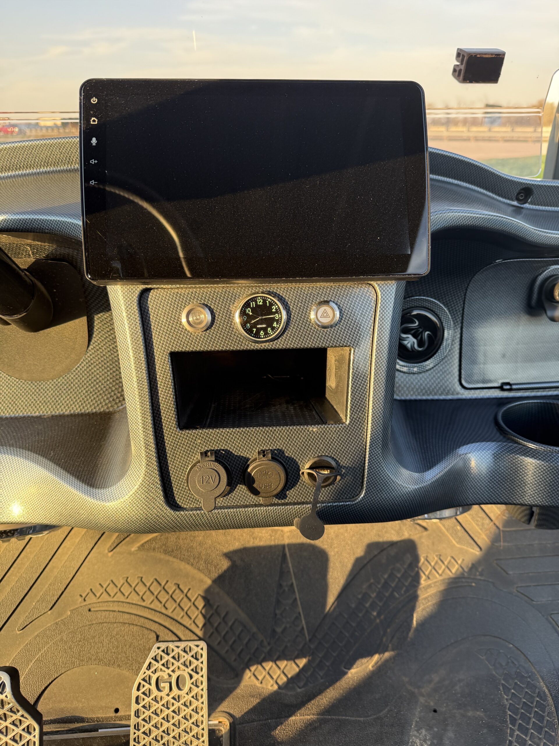 Used 2024 Venom Non-Lifted Strike 2+2 Electric Golf Cart – Gun Metal Gray - Image 3